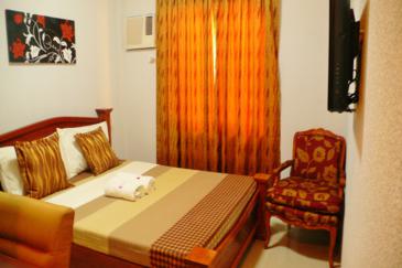 cecilia's comfort inn_guest room2