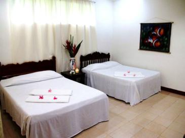 deparis boracay_cottage room