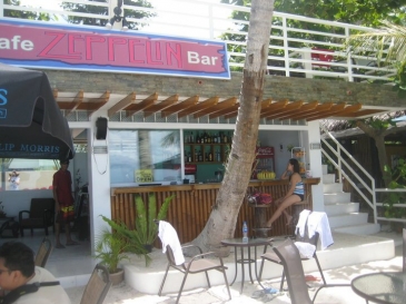 beachcomber boracay_cafe zeppelin