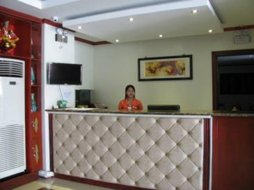 dragon home inn_front desk