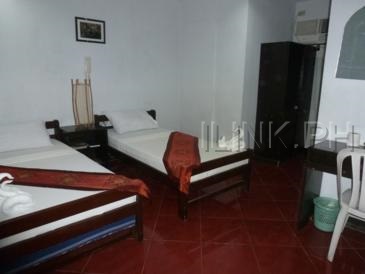 one rovers place_executive room