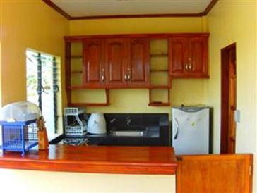 Bohol Sunside Resort_apartment kitchen