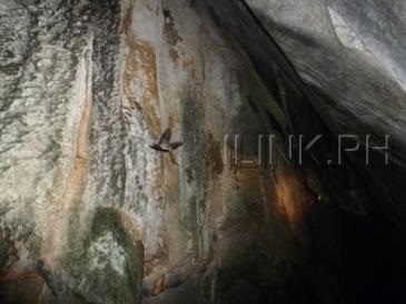 underground river tour_cave formations