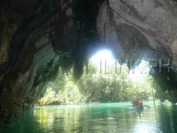 underground river tour_mouth of cave