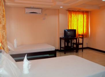 voyagers palace palawan - family room