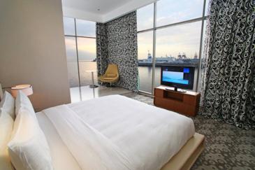 h2o hotel manila_executive suite