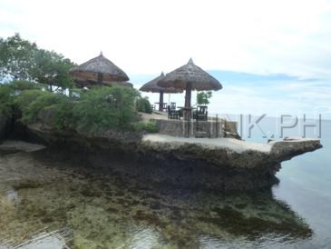 mangodlong rock resort_picnic huts