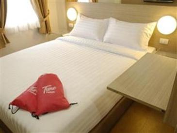 tune hotel makati_double room