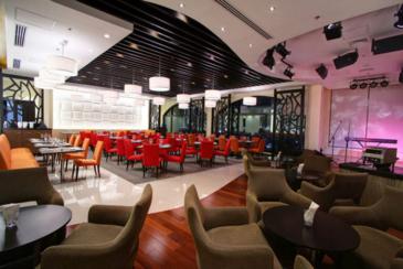 bayleaf hotel manila_lounge