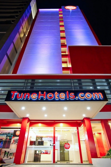 tune hotel qc