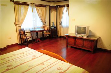 grand octagon resort_guest room