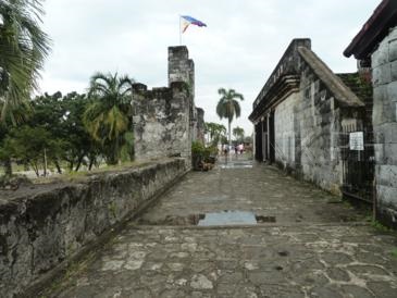 fort san pedro_walkway