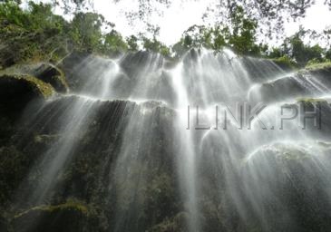 cebu tourist spots_tumalog falls
