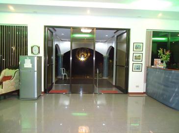 el cielo mansion_entrance lobby