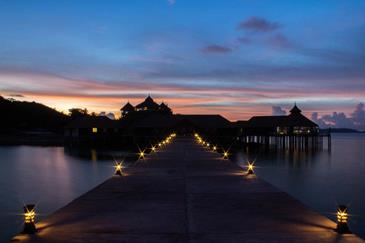 huma island_dock