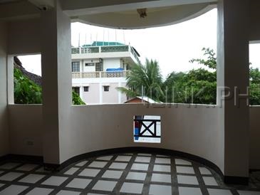 boracay courtyard_hallway2