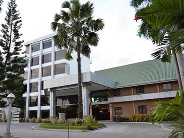 ritz hotel davao_facade