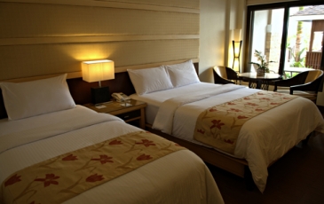 henann lagoon resort_family room