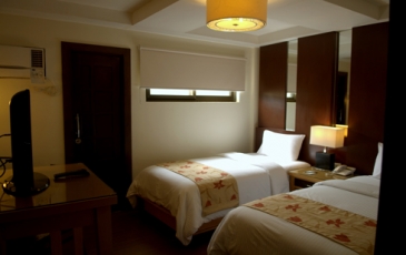 henann lagoon resort_family room2