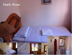 STUDIO ROOM