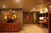 cheap hotel in makati